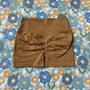VertVie brown butt scrunch gym shorts women's small NWT